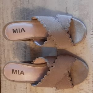 MIA Women's sandals.